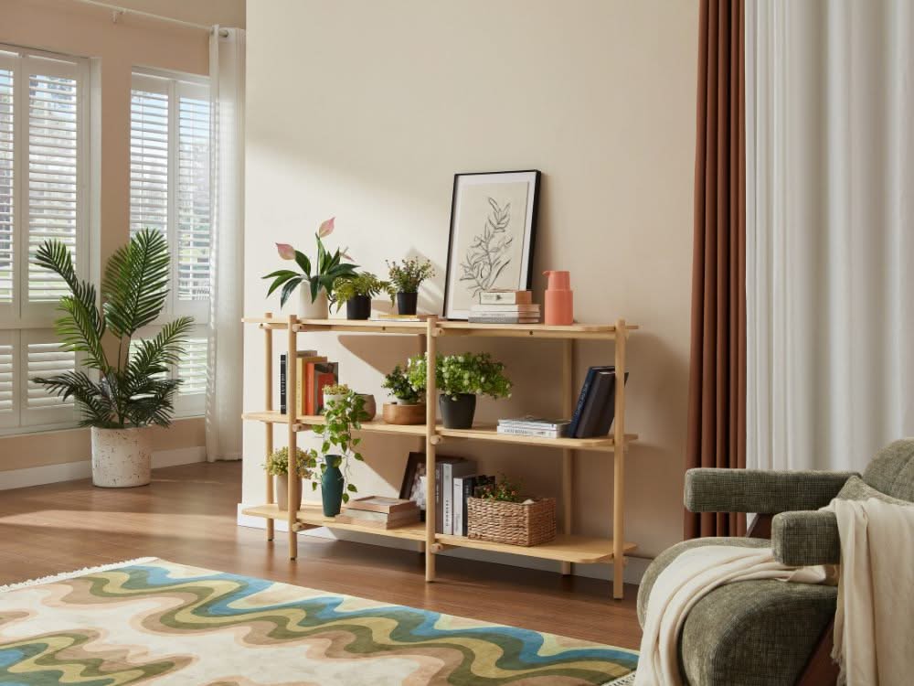 Lola Bookshelf