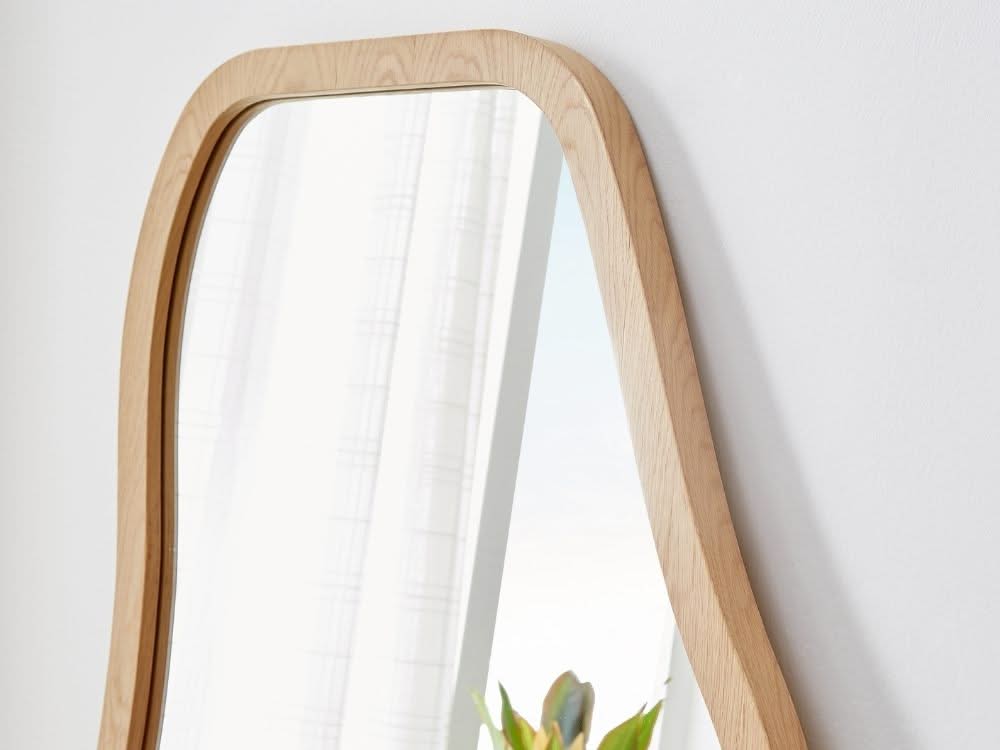 Perri Mirror